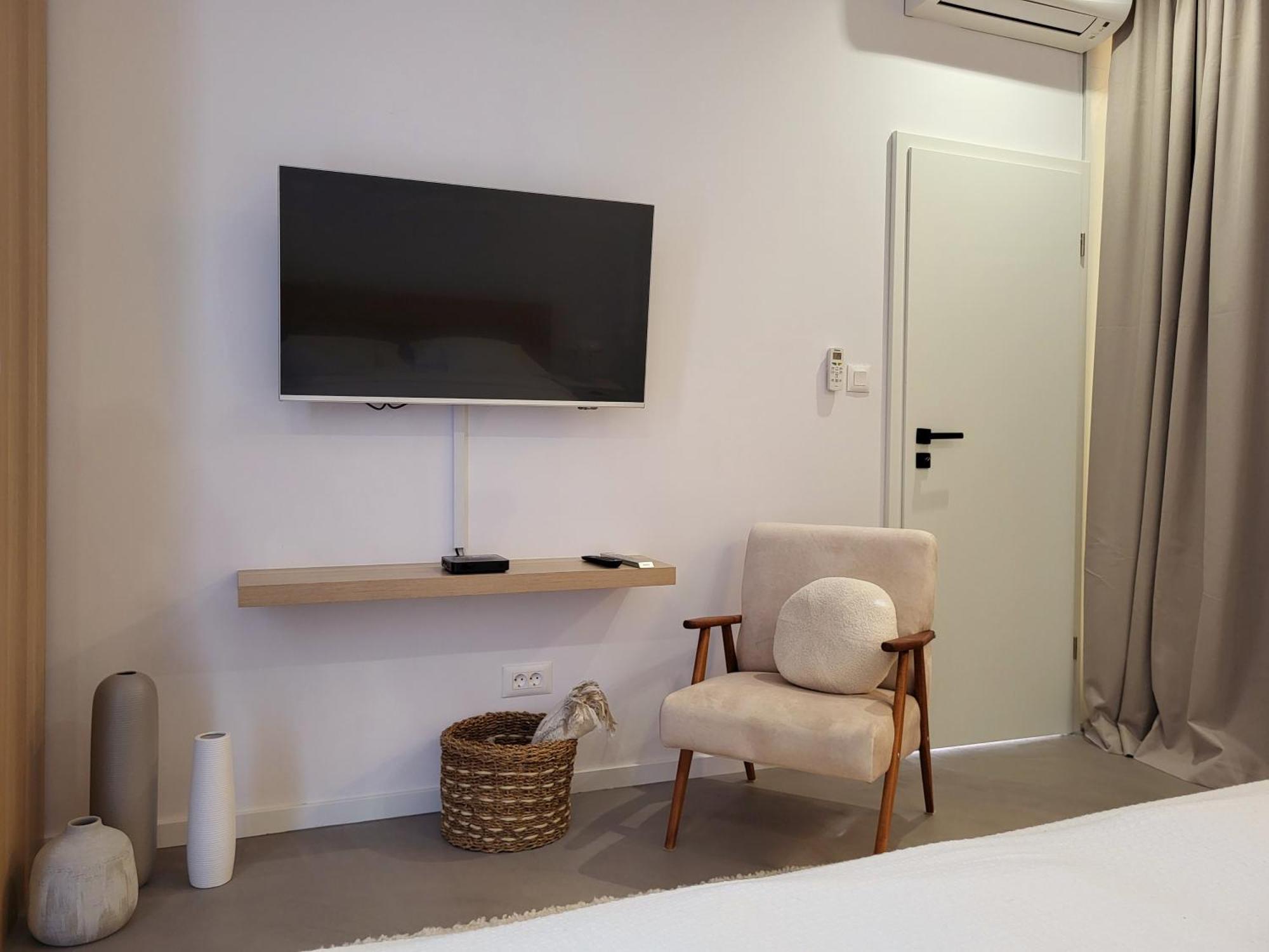 Firefly Luxury Apartment With Private Whirlpool Zara Esterno foto