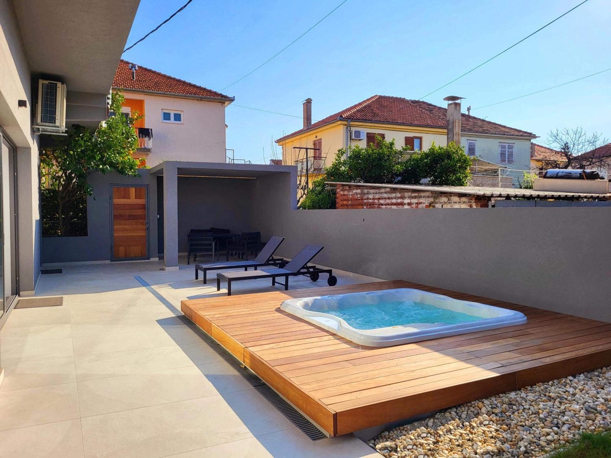 Firefly Luxury Apartment With Private Whirlpool Zara Esterno foto
