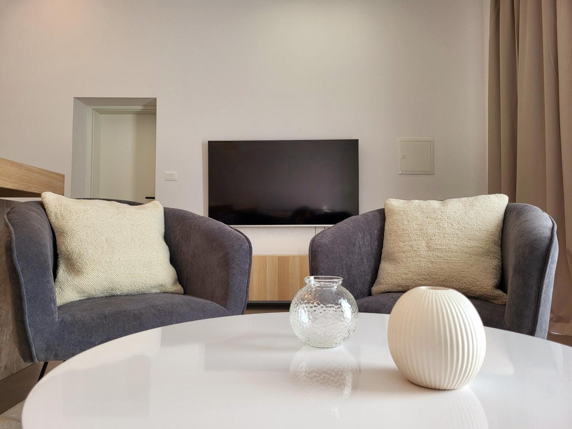 Firefly Luxury Apartment With Private Whirlpool Zara Esterno foto